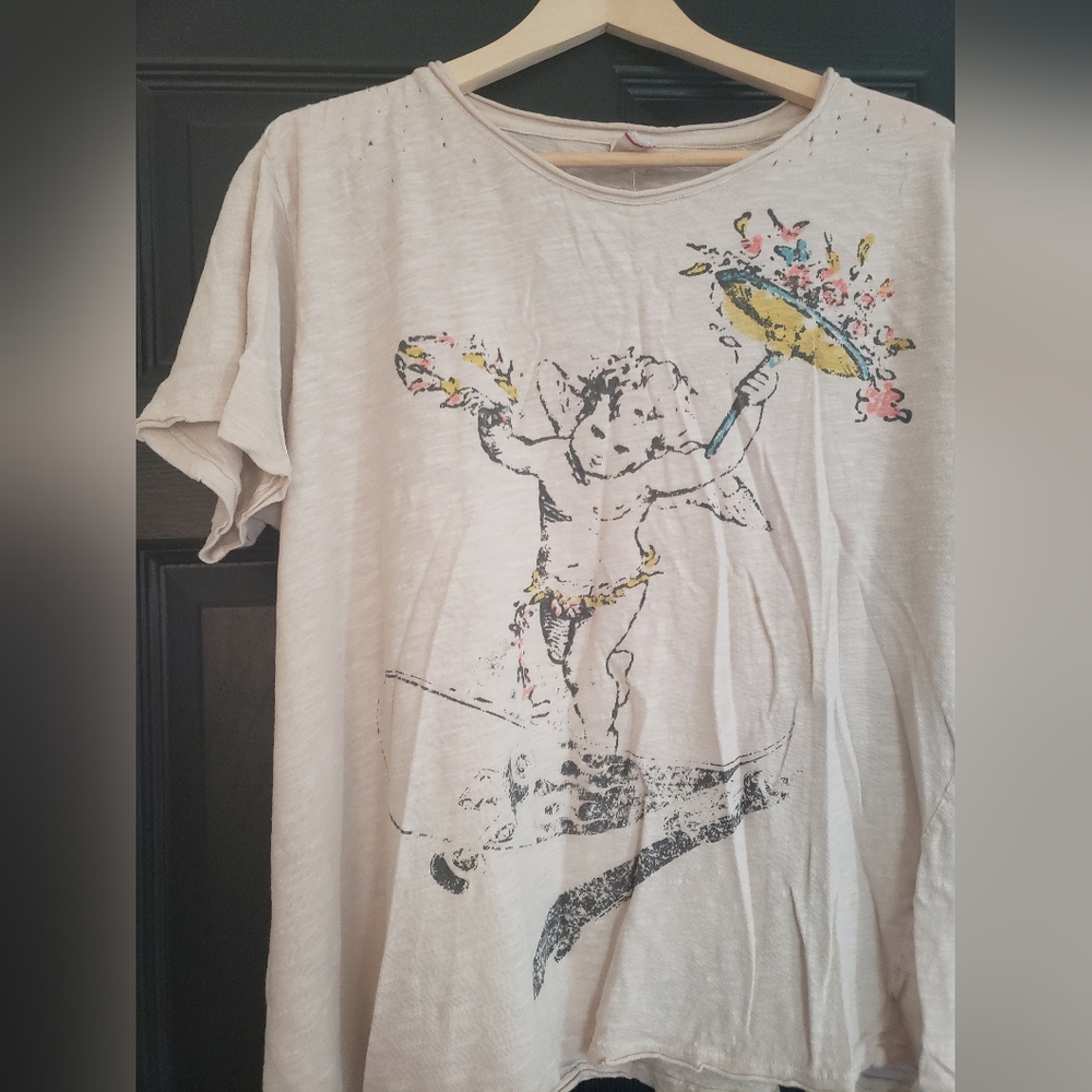 Graphic Tee with Cherub Design